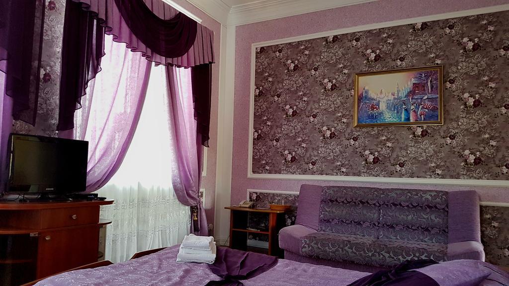 Versal Hotel Herson Dış mekan fotoğraf