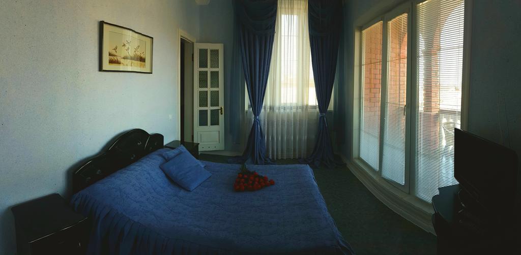 Versal Hotel Herson Dış mekan fotoğraf