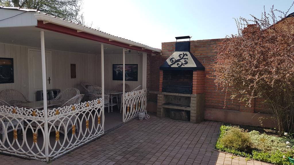 Versal Hotel Herson Dış mekan fotoğraf