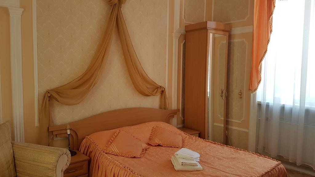 Versal Hotel Herson Dış mekan fotoğraf